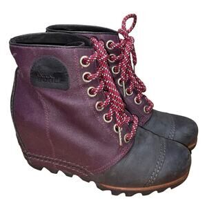 Sorel PDX 1964 Premium Hidden Wedge Boots in the Purple Dahlia    Size: US 7